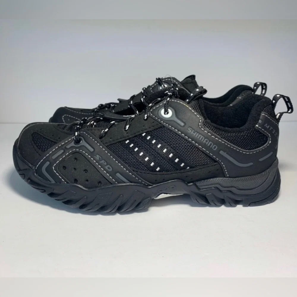 Shimano‎ Women Cycling Shoes 2 Bolt SH-MT32L Size EU 37 NWT US 6
